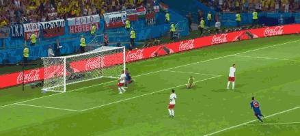 队长袖标戴在右臂的含义,队长袖标戴手臂上