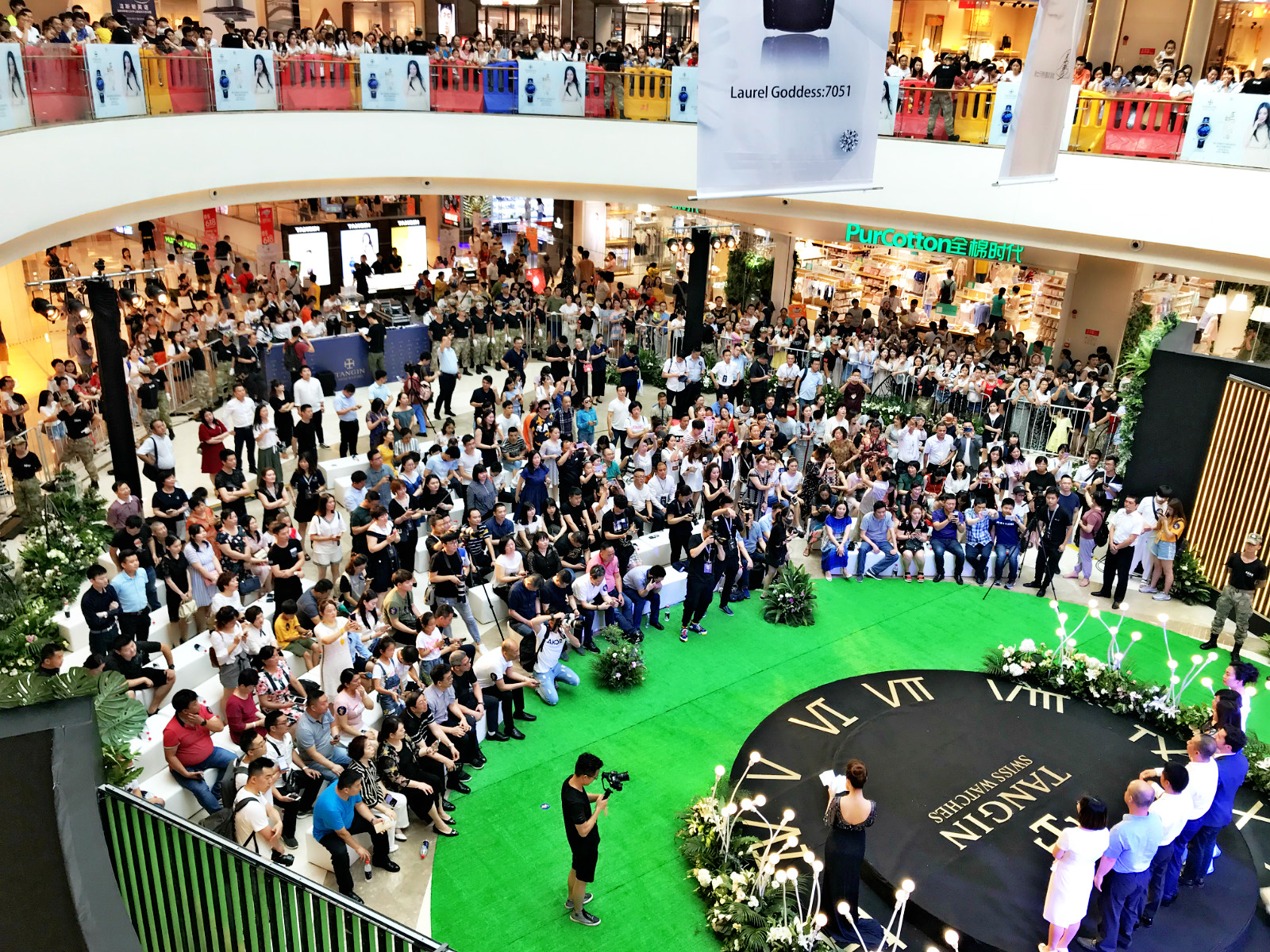 瑞士天珺石英女士腕表,瑞士天珺女表月亮女神