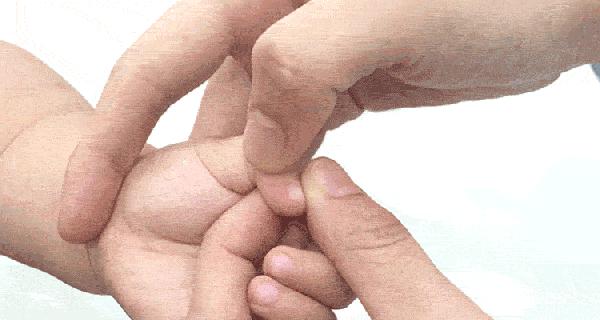 小儿推拿21种手法教程,小儿常见病推拿手法视频