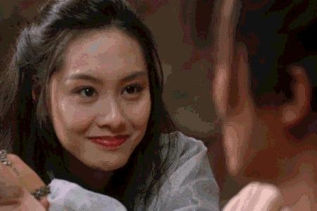 咪蒙diss杨超越？对不起，没兴趣！因为我看上的是她的第二张脸！