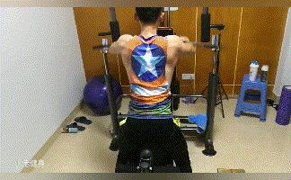 小佬健身:想要蝙蝠背?教你7招虐出C罗的蝙蝠背,拿走不谢