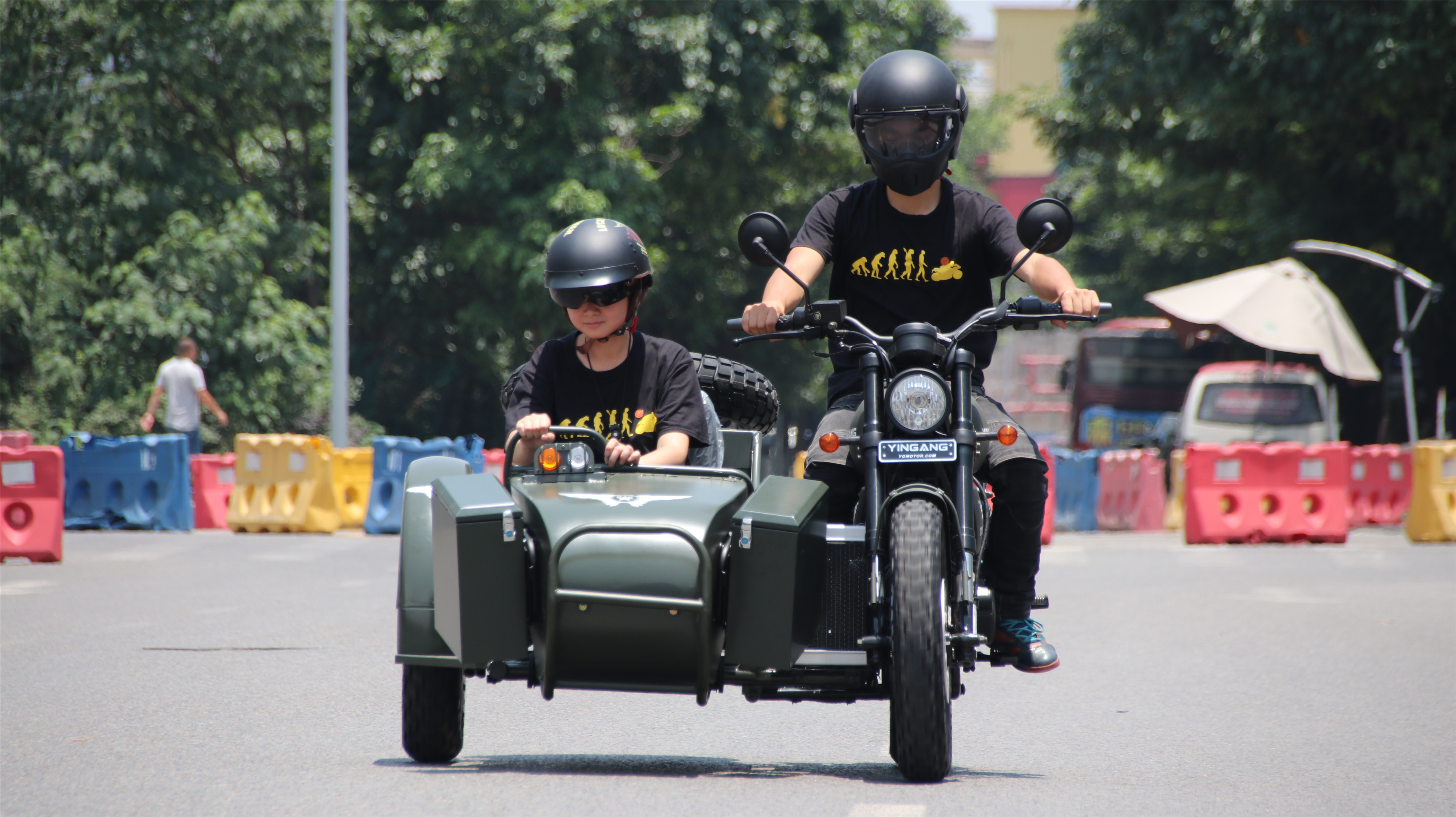 越野摩托水冷300推荐,银钢悍路者300摩旅