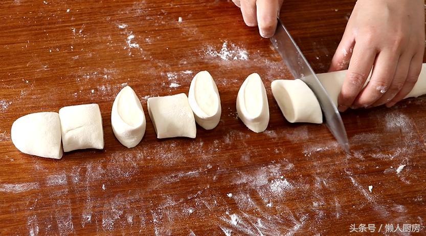 教你做花样包子，做成足球模样为世界杯打call，做法简单易学