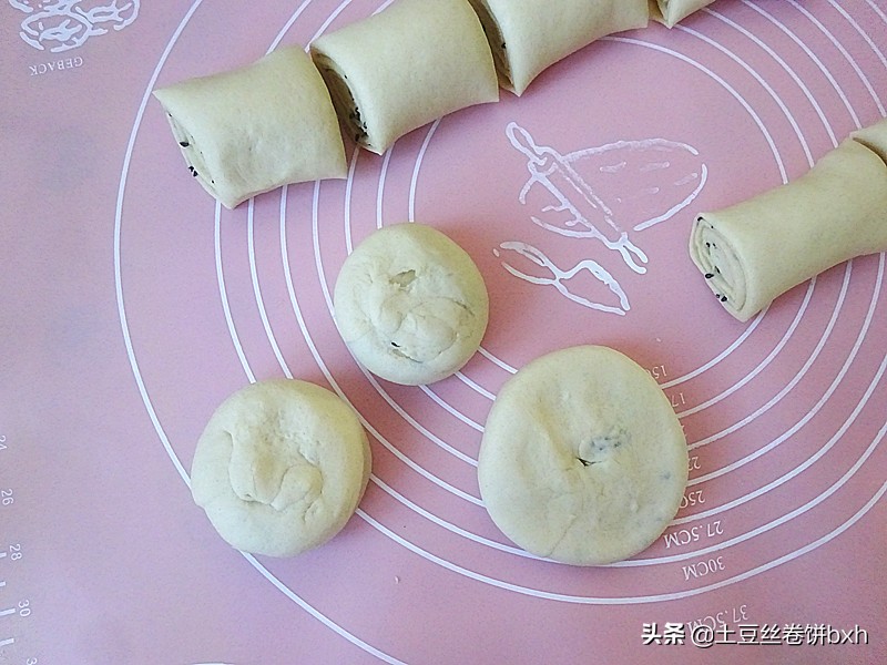 不发面不揉面做饼方法简单又好吃,发面柔软的杂粮饼做法带模具的