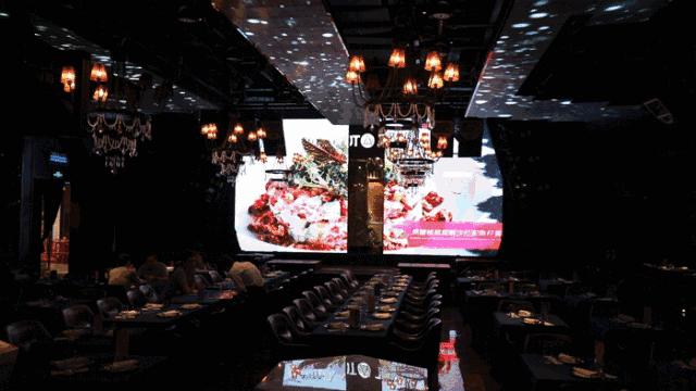 适合小情侣去的餐吧,一家很有情调和气氛的露天餐吧