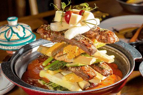 适合小情侣去的餐吧,一家很有情调和气氛的露天餐吧