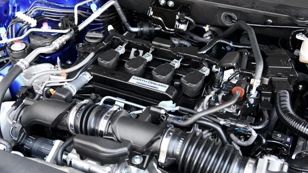 全新本田雅阁对比阿特兹！20万运动中型车该如何选择？