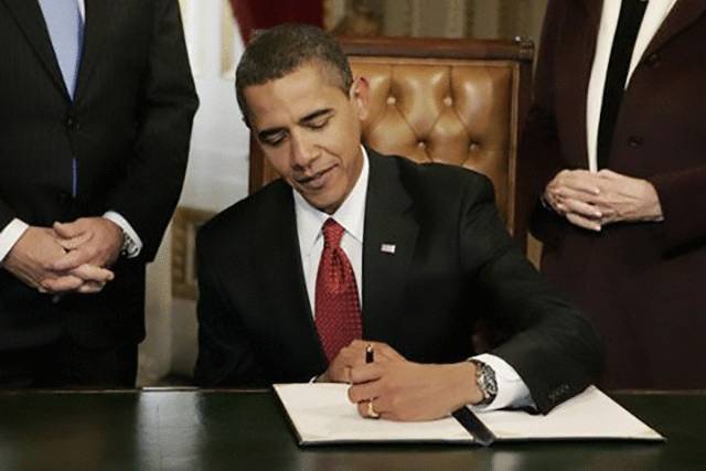 为什么名人都喜欢用钢笔,为什么以前使用很普遍的钢笔