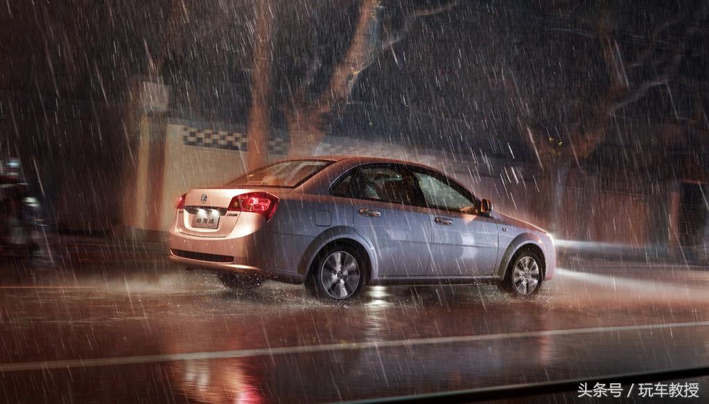 百公里10个油左右的车子,百公里10个油的车