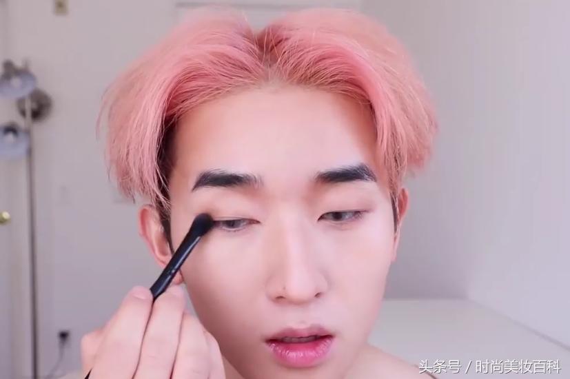 男生化妆教程日常妆精致第一名,男生怎么化妆简单又帅