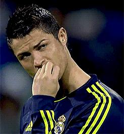 我必须穿最fashion的运动装看我“男票”踢球