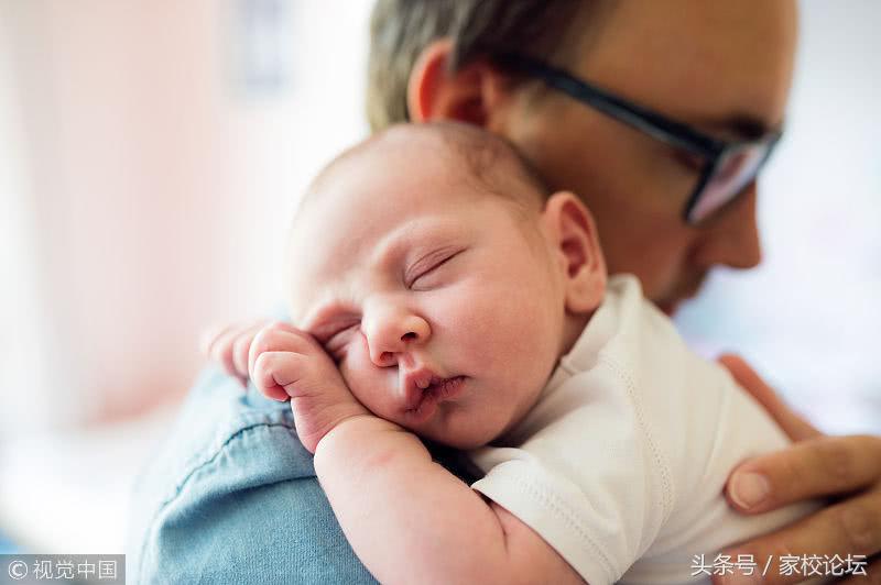 8岁女孩给爸爸写的作文,小女孩作文我的爸爸