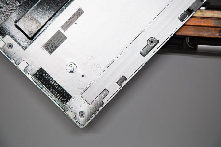 戴尔xps15i7八代,科技感爆棚戴尔xps15笔记本评测