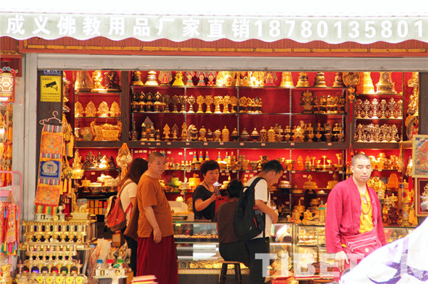 成都哪里有佛教用品,成都藏传佛教一条街在哪里