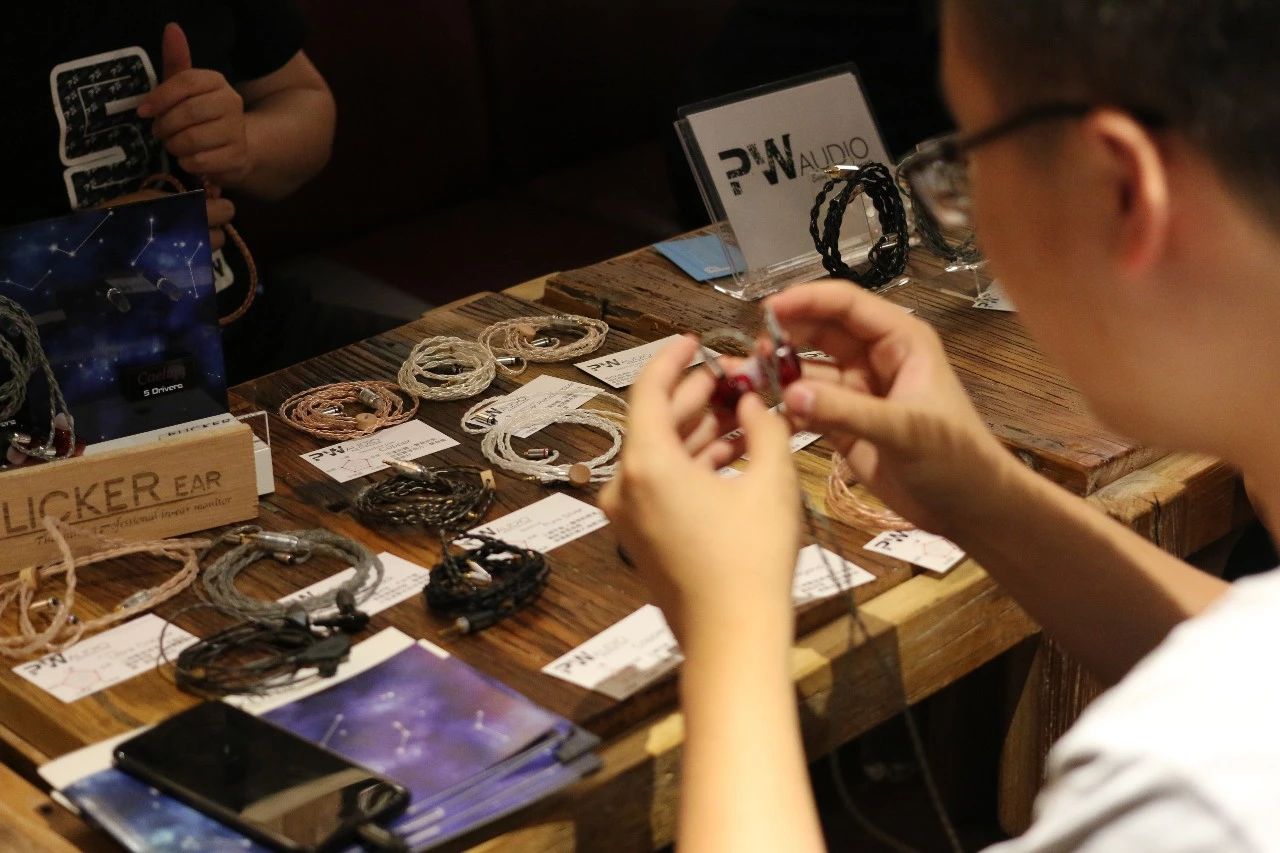 时隔两年多的聚会,时隔两年的聚会