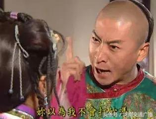 出国帮同事代购香水，因为这件事遭拒收！网友吵翻了