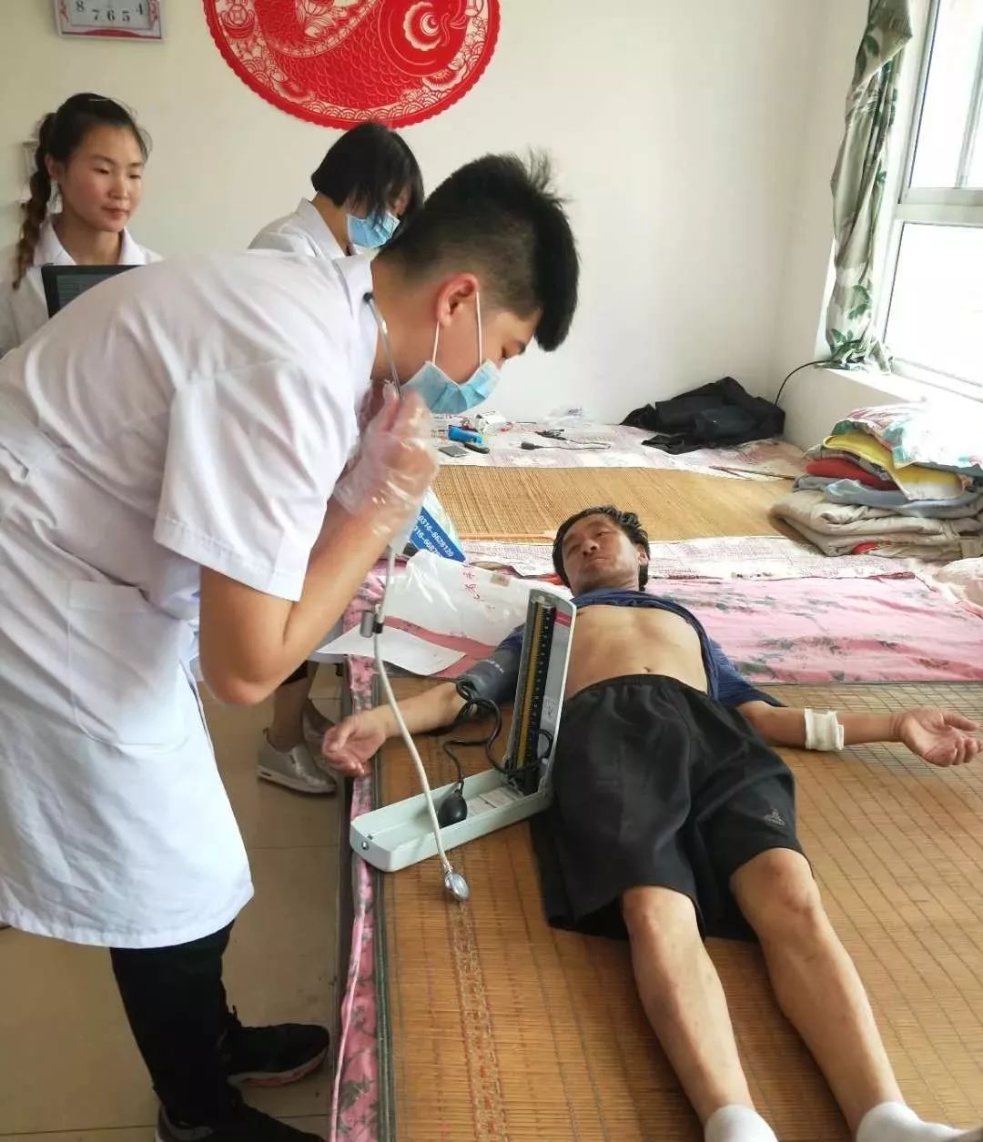 因村因户落实产业帮扶措施,精准扶贫因户施策