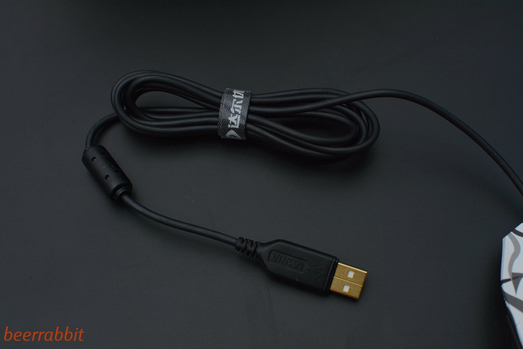 达尔优em915二代鼠标用的什么按键,达尔优牧马人游戏鼠标的详细参数