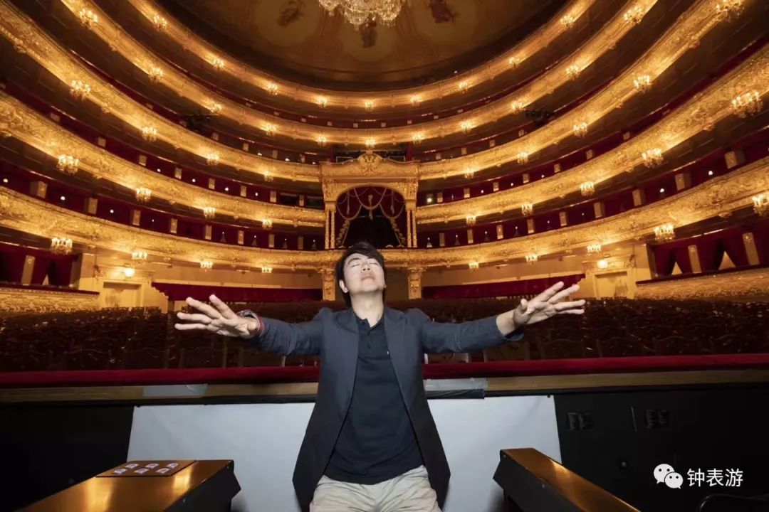 宇舶手表世界杯,宇舶18年世界杯电子表