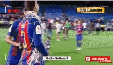 确认过，这些萌子们的足球天赋已得球星老爸们的真传！你更看好哪位萌娃的球技？