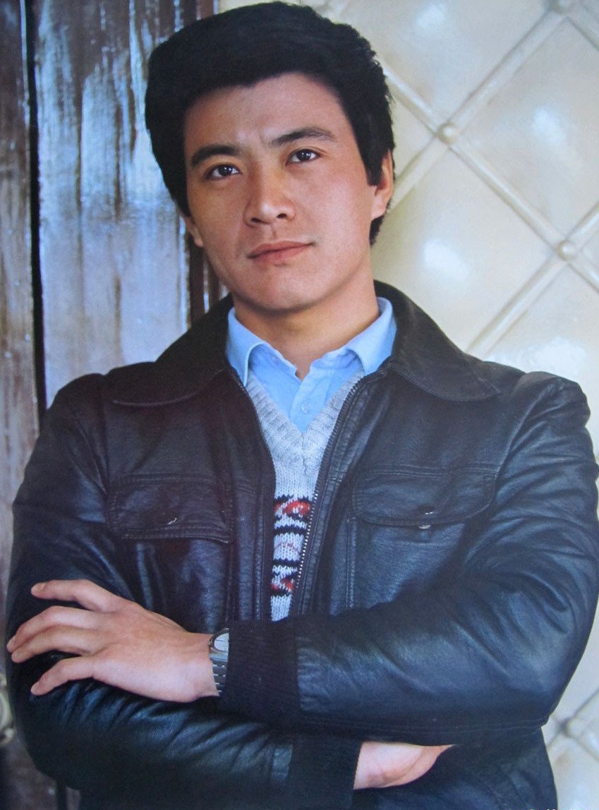 周里京唐国强对比,周里京和唐国强