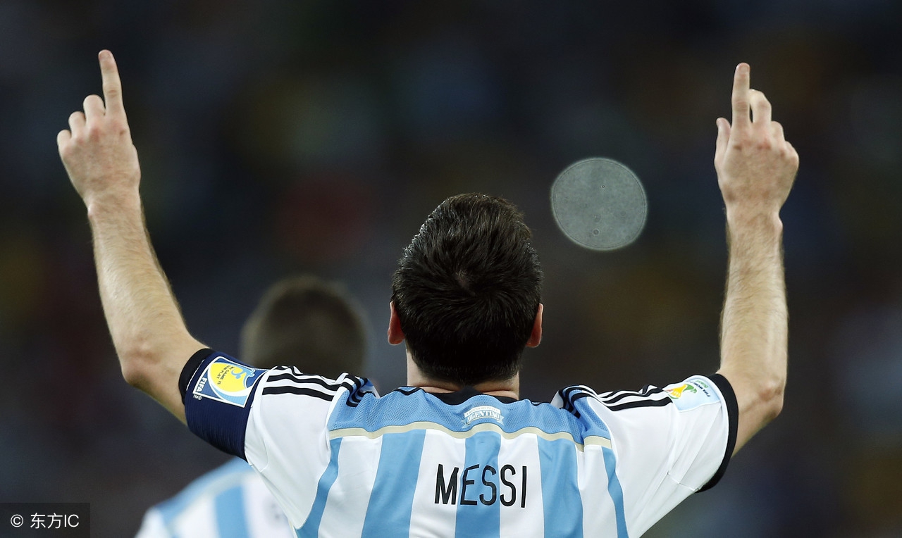 绝代双骄梅西c罗壁纸,梅西c罗绝代双骄天下足球