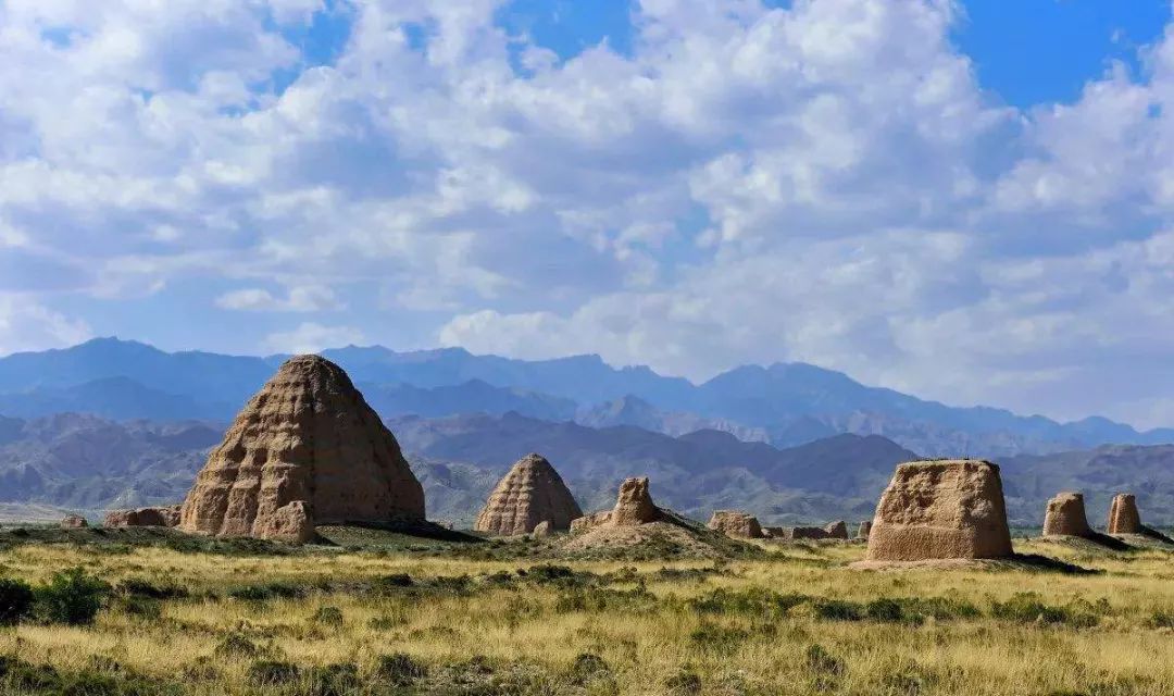 心泊塞上江南，钟灵毓秀贺兰！