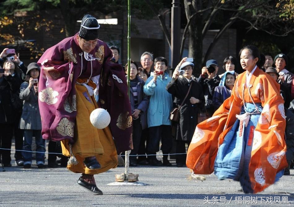 古代日本人怀崇拜心理看中国人踢球，咱后来为何不行？问问朱元璋