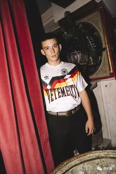 韫笘鐣屾澂鐑偣,韫儹鐐逛笘鐣屾澂