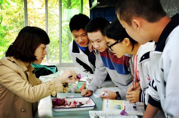 成都18中是省重点吗,成都市十八中简介