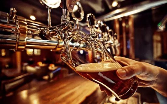 世界杯户外看球氛围,世界杯白热化