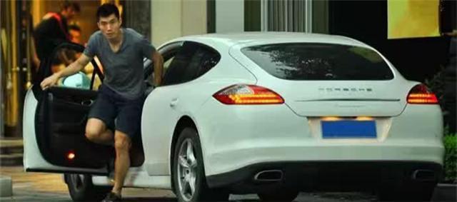 国足豪车座驾大全,国足球员豪车豪宅