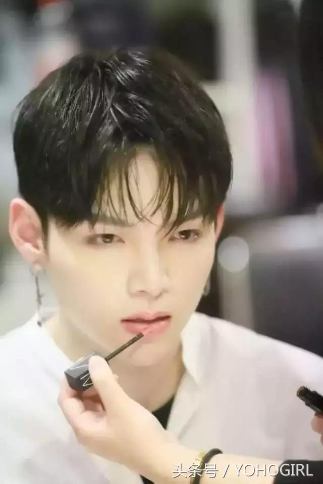 看嘴唇猜明星名字,明星同款超显白的色号