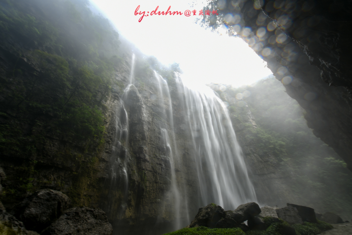 九龙潭瀑布和黄果树瀑布都挺壮观,亚洲第一瀑是黄果树瀑布吗