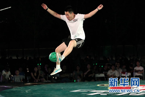 必看的经典足球比赛,特别好玩的足球