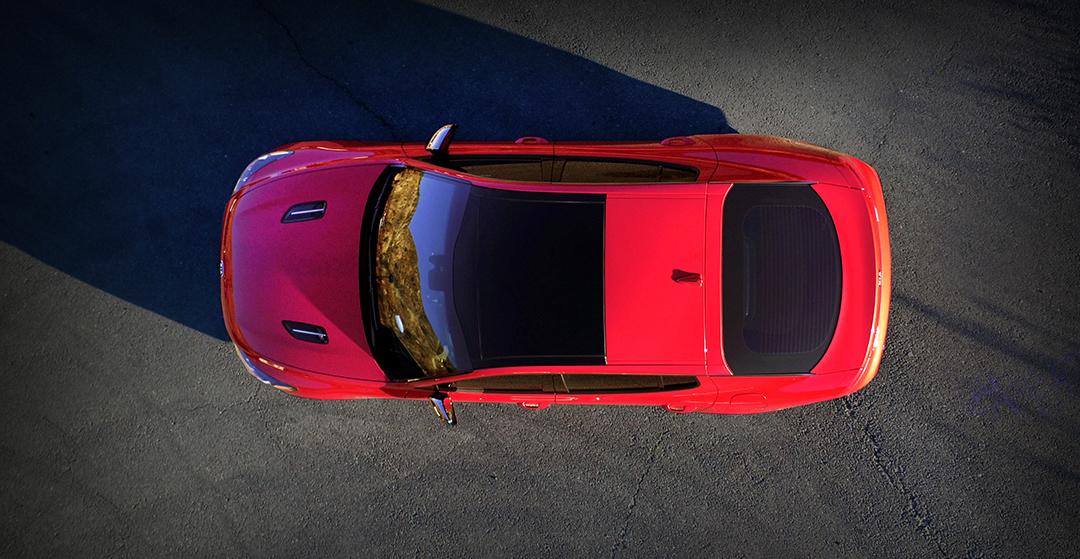 与农民企业家的形象格格不入TA就是起亚工程师的一件玩物