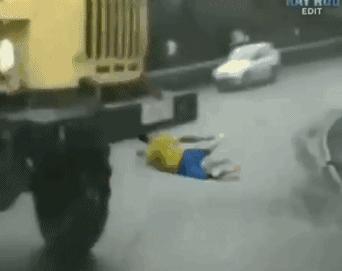 太“凶残”！世界杯“内马尔滚”被网友恶搞，还有人提出解决方案