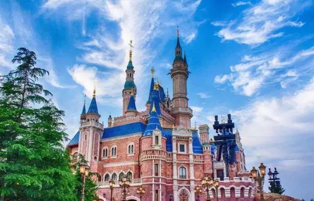 跟着国家队去旅行,跟着世界杯做美食