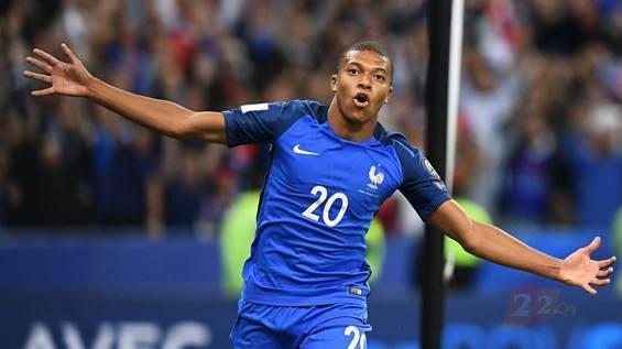 25岁的梅西和25岁的c罗,梅西c罗绝代双骄相爱相杀