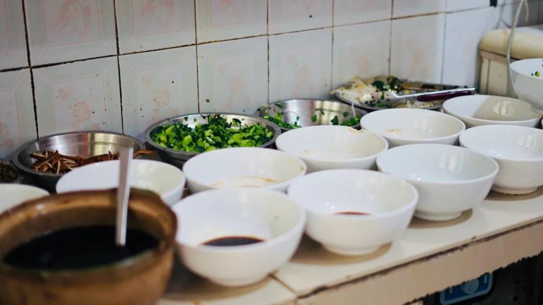 镇江锅盖面在南京哪边有分店,南京镇江锅盖面