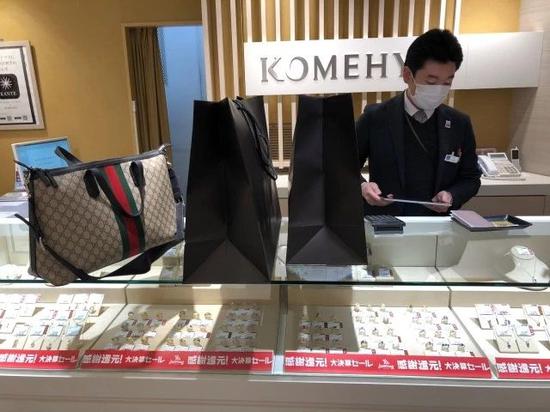 几千块钱能买奢侈品包吗,奢侈品怎么买到真品包呢