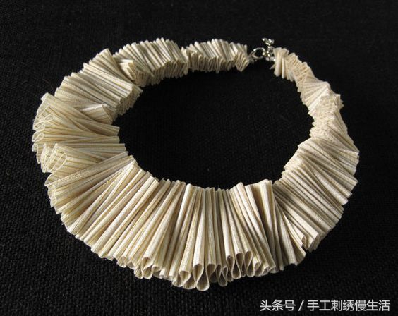 纯棉t恤圆领褶皱怎么才能整平,t恤侧边褶皱的缝纫技巧