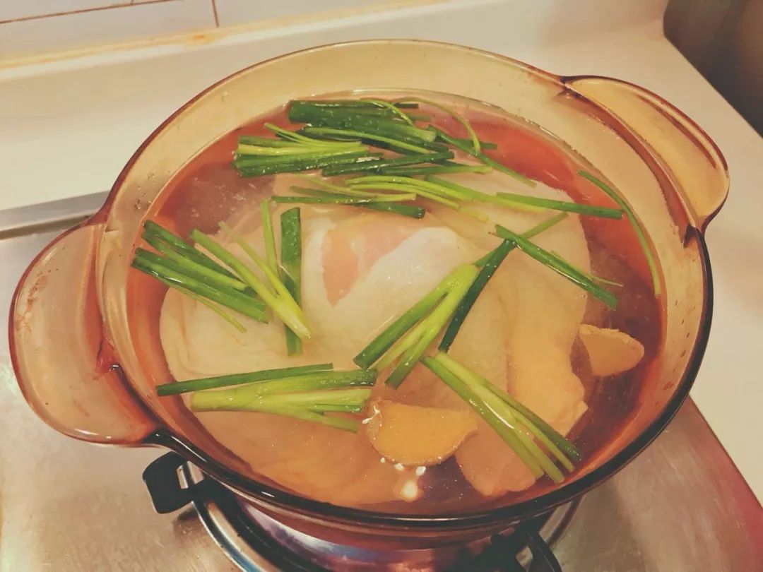 D184：炎炎夏日里的你需要的是这样一顿晚餐~鸡丝凉面