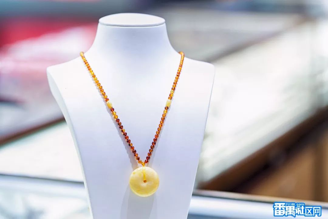 钻汇珠宝城这面“浪漫告白墙”即将开启霸屏模式!更多……