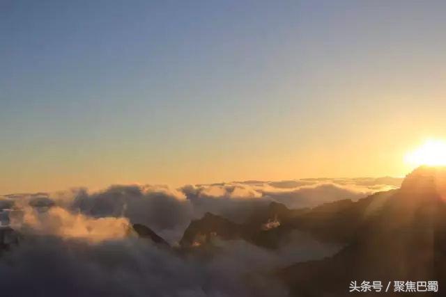 从成都出发最近的草原,成都出发4小时雪山花海