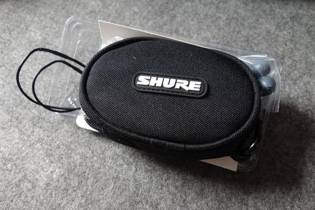 舒尔se215作为监听耳机值得入手吗,舒尔se215耳塞套两组哪个好用