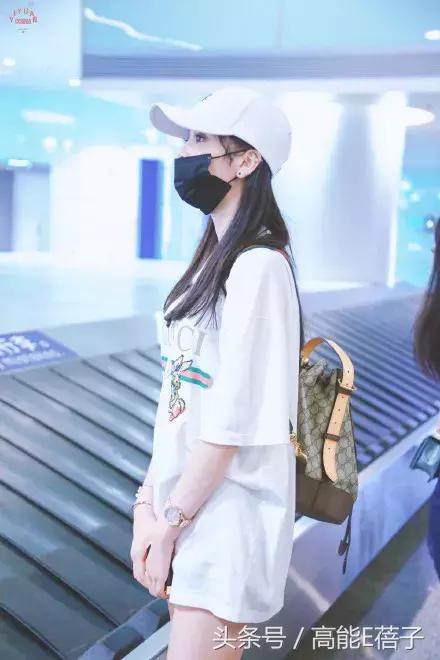 吴宣仪海南甜美穿搭,不知道怎么搭配时尚让小姐姐教你