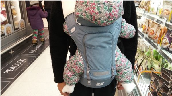 小孩臀纹不对称跛行,宝宝腿纹对称臀纹不对称做什么操