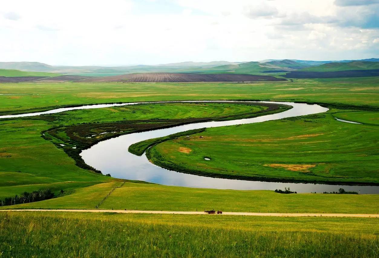 初夏的草原呼伦贝尔六日大环线 (呼伦贝尔草原边境自由行)