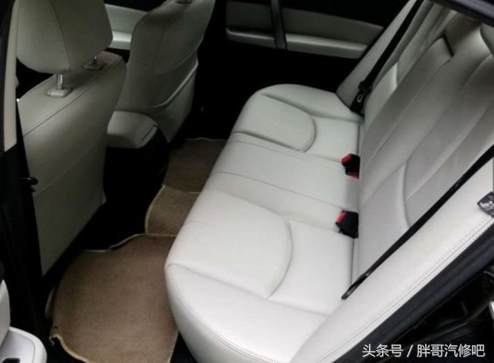 7万2.5排量B级轿车胖哥推荐，当年有多少人因买不起与你擦肩